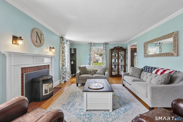 75 Parkway Drive, Trumbull, CT 06611