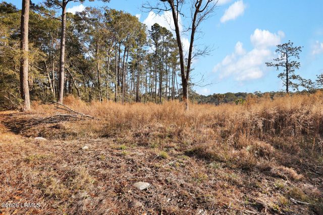 12 E River Drive, Beaufort, SC 29907