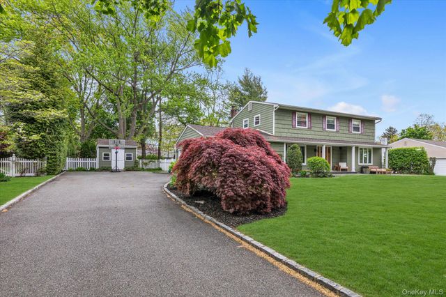 84 Derby Avenue, Greenlawn, NY 11740