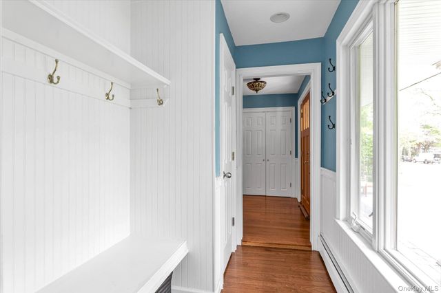 84 Derby Avenue, Greenlawn, NY 11740