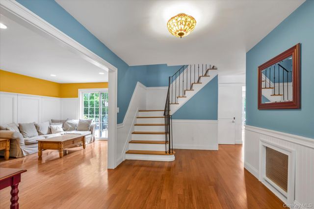 84 Derby Avenue, Greenlawn, NY 11740