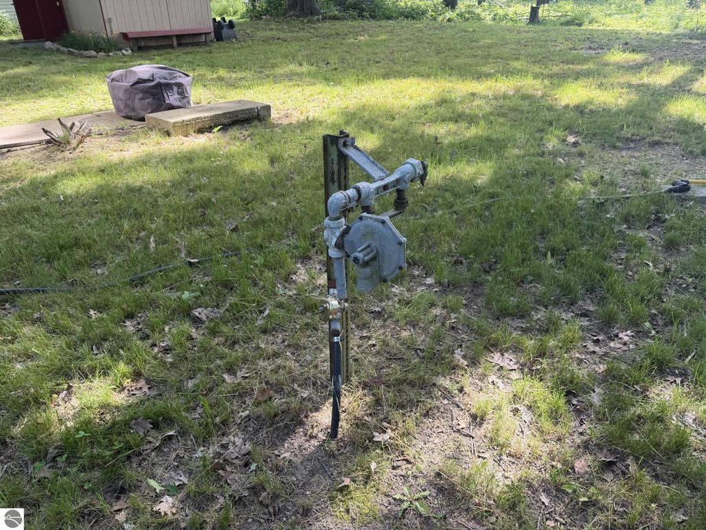 Image 11 of property listing at 7667 Windoga Lake Drive, Weidman, MI 48893