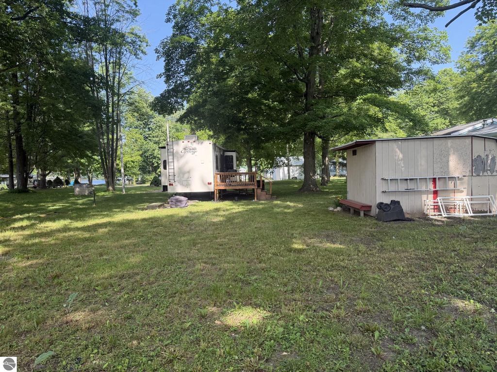Image 13 of property listing at 7667 Windoga Lake Drive, Weidman, MI 48893