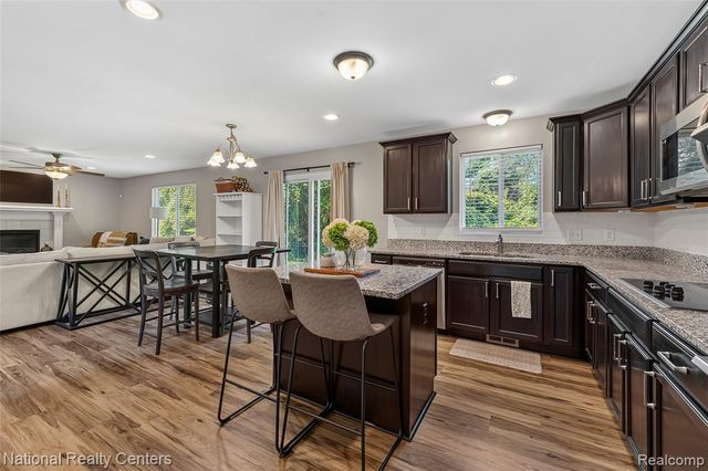 37638 N Dianne Lane, New Boston, MI 48164