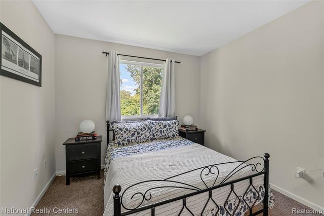 37638 N Dianne Lane, New Boston, MI 48164