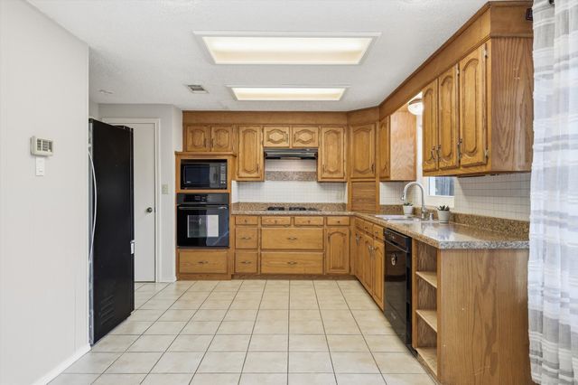 1900 Malone Street, Denton, TX 76201