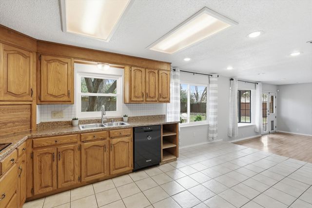 1900 Malone Street, Denton, TX 76201