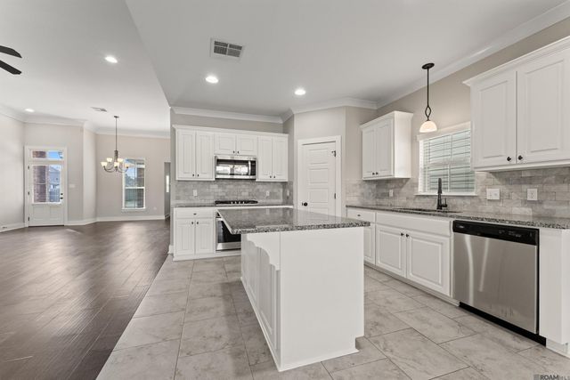 12523 Great Tern Ave, Baton Rouge, LA 70810