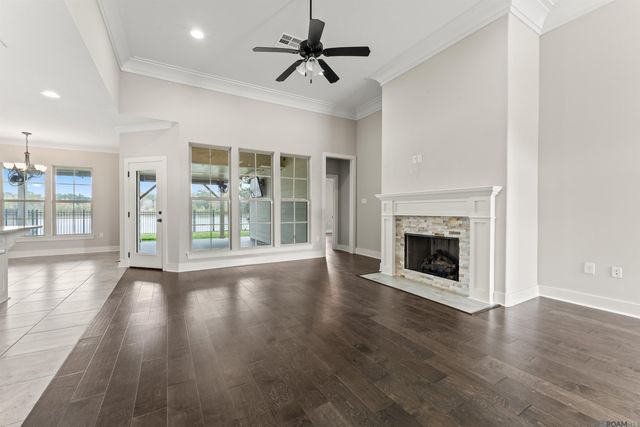 12523 Great Tern Ave, Baton Rouge, LA 70810