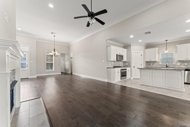 12523 Great Tern Ave, Baton Rouge, LA 70810