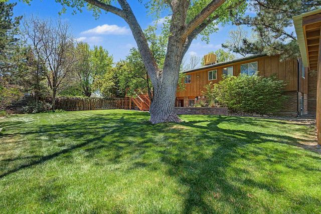 1227 Sherwood Drive, Montrose, CO 81401