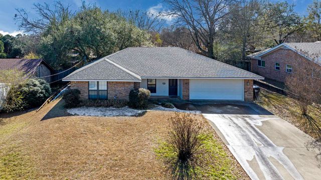 1822 N Shenandoah, Longview, TX 75605