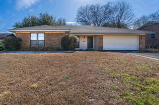 1822 N Shenandoah, Longview, TX 75605