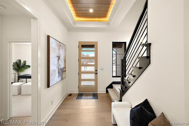 52921 Royal Park Avenue, Shelby Twp, MI 48315