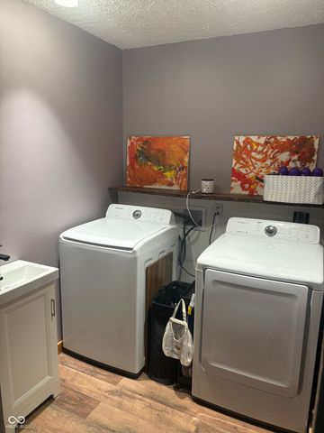 908 S Division Street, Cayuga, IN 47928