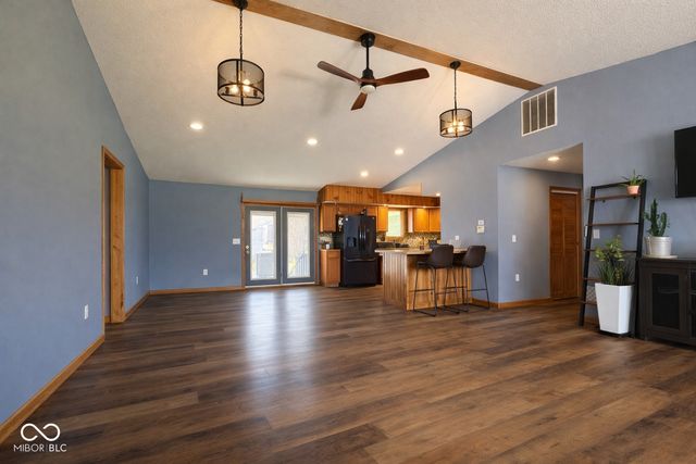 908 S Division Street, Cayuga, IN 47928