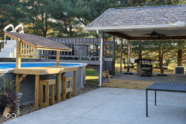 908 S Division Street, Cayuga, IN 47928