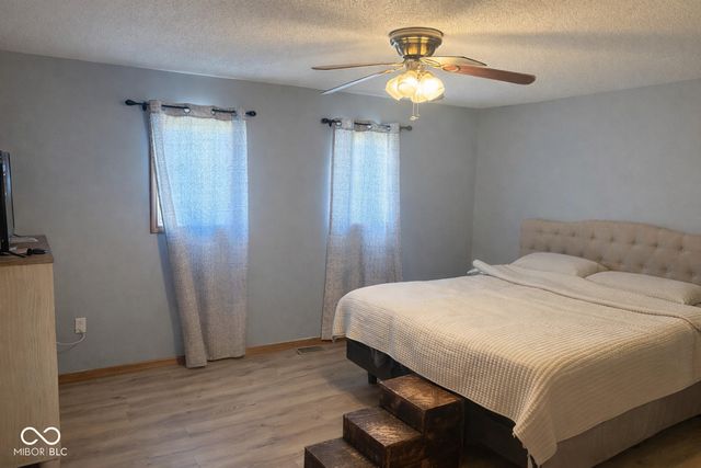 908 S Division Street, Cayuga, IN 47928