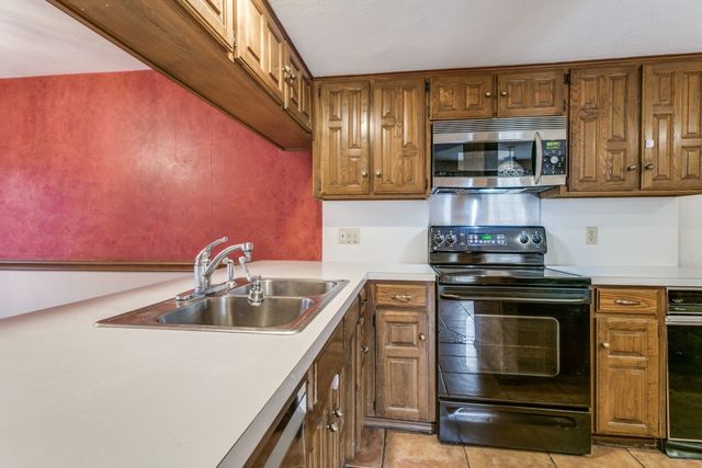 213 Oak Hill Drive, Trophy Club, TX 76262