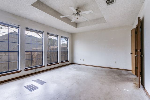 213 Oak Hill Drive, Trophy Club, TX 76262