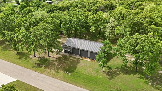 7366 Point Aquarius, Quinlan, TX 76454