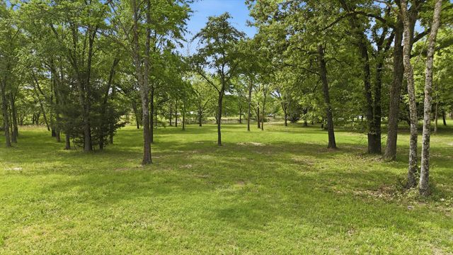 7366 Point Aquarius, Quinlan, TX 76454