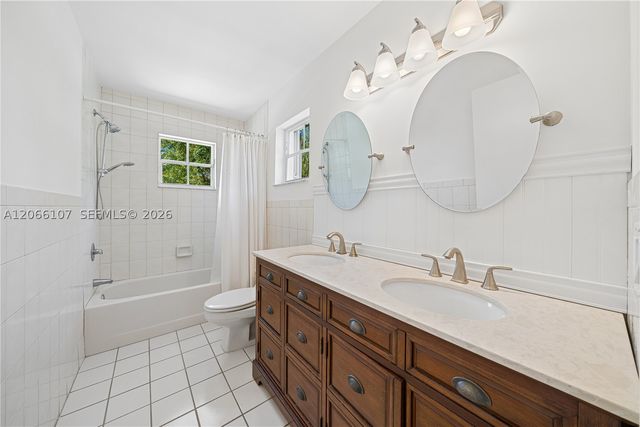 7605 SW 147th St, Palmetto Bay, FL 33158