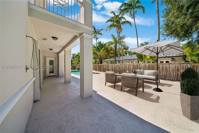7605 SW 147th St, Palmetto Bay, FL 33158
