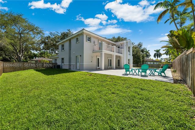 7605 SW 147th St, Palmetto Bay, FL 33158