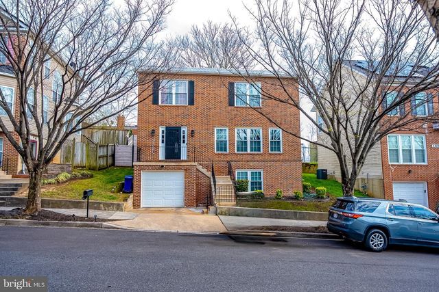 3320 OXON RUN RD SE, Washington, DC 20032