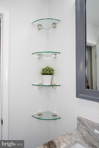 3320 OXON RUN RD SE, Washington, DC 20032