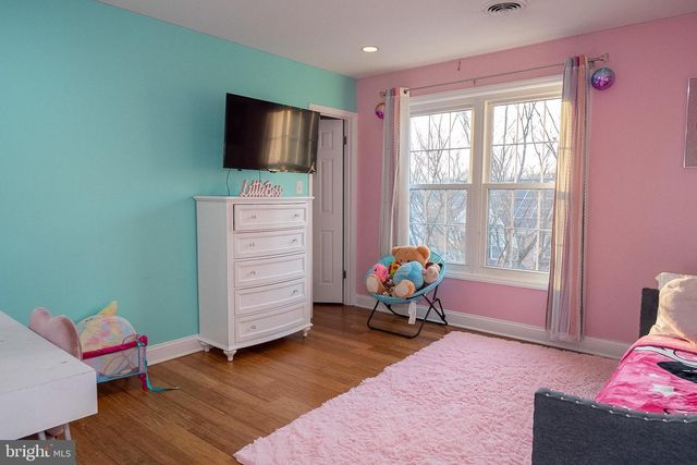 3320 OXON RUN RD SE, Washington, DC 20032