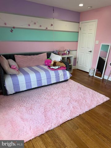 3320 OXON RUN RD SE, Washington, DC 20032