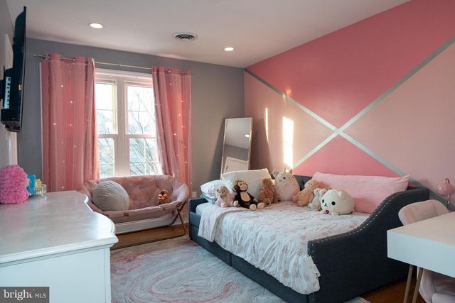 3320 OXON RUN RD SE, Washington, DC 20032