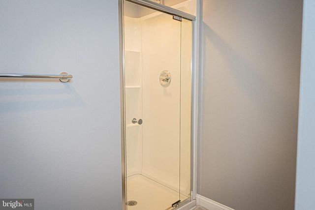 3320 OXON RUN RD SE, Washington, DC 20032