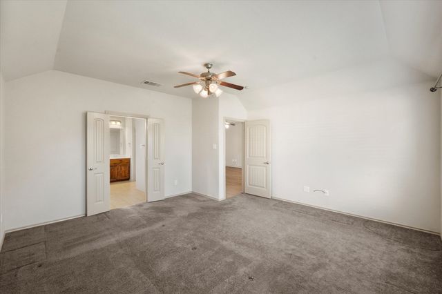 1613 Country Hills Drive, Midlothian, TX 76065