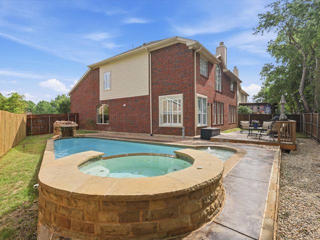 2621 Cross Haven Drive, Flower Mound, TX 75028