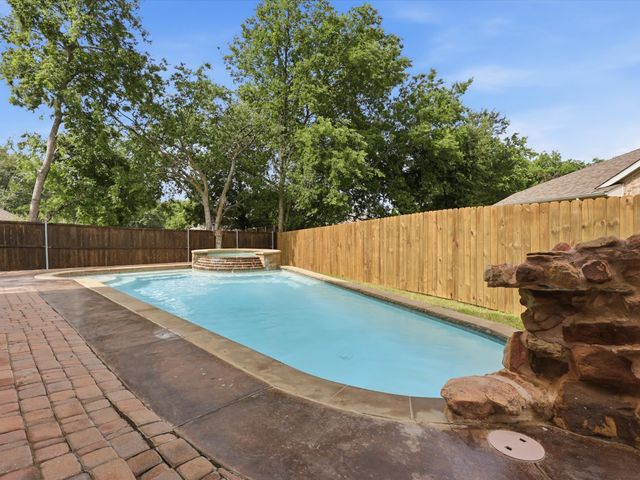 2621 Cross Haven Drive, Flower Mound, TX 75028
