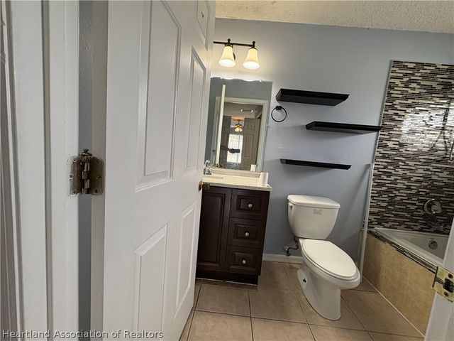 3928 Mendoza Avenue, Sebring, FL 33872
