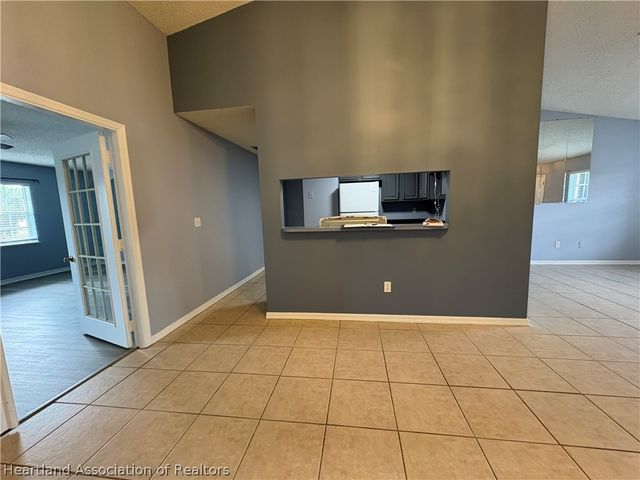 3928 Mendoza Avenue, Sebring, FL 33872