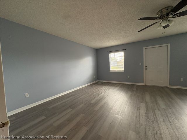 3928 Mendoza Avenue, Sebring, FL 33872