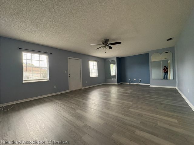 3928 Mendoza Avenue, Sebring, FL 33872