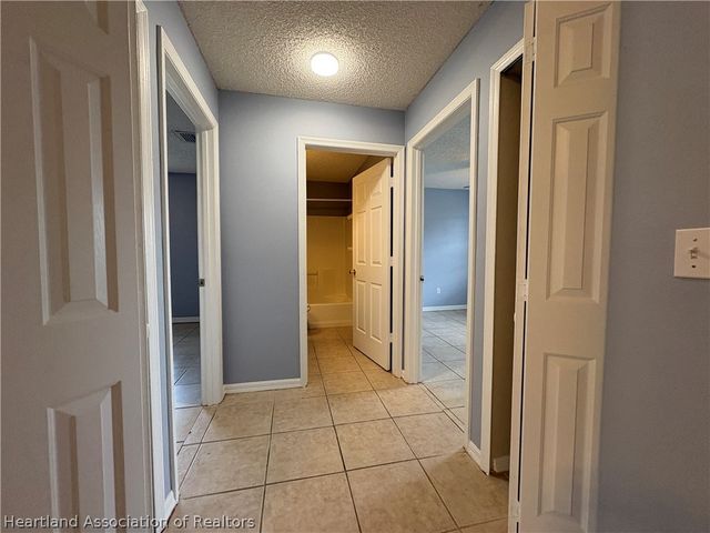3928 Mendoza Avenue, Sebring, FL 33872