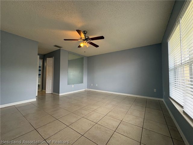 3928 Mendoza Avenue, Sebring, FL 33872