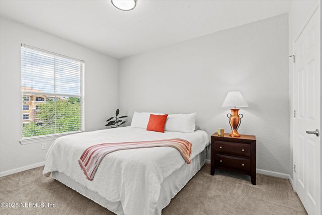 8539 GATE Parkway W 131, Jacksonville, FL 32216