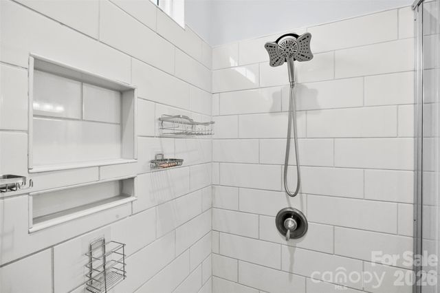 105 W Northstone Road, Mooresville, NC 28115