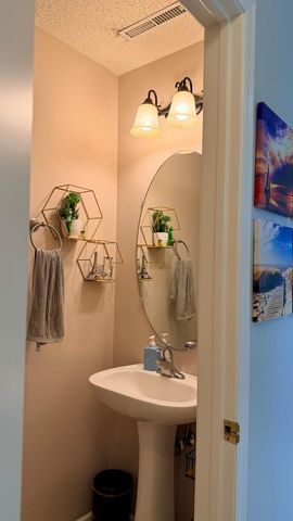 1646 Liberty Circle, Shakopee, MN 55379