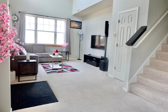 1646 Liberty Circle, Shakopee, MN 55379