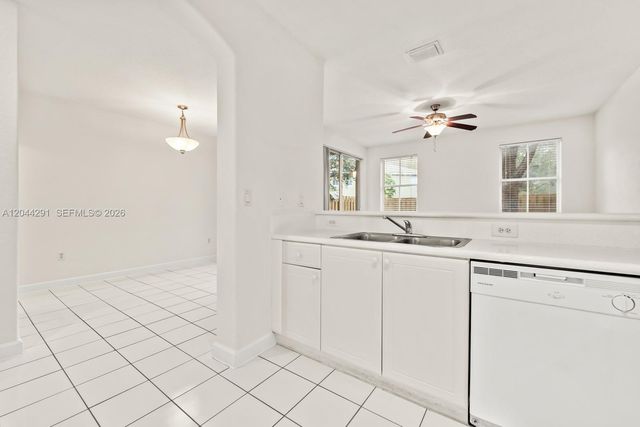 1466 SE 26th Ave, Homestead, FL 33035
