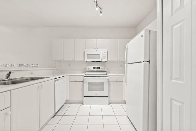 1466 SE 26th Ave, Homestead, FL 33035